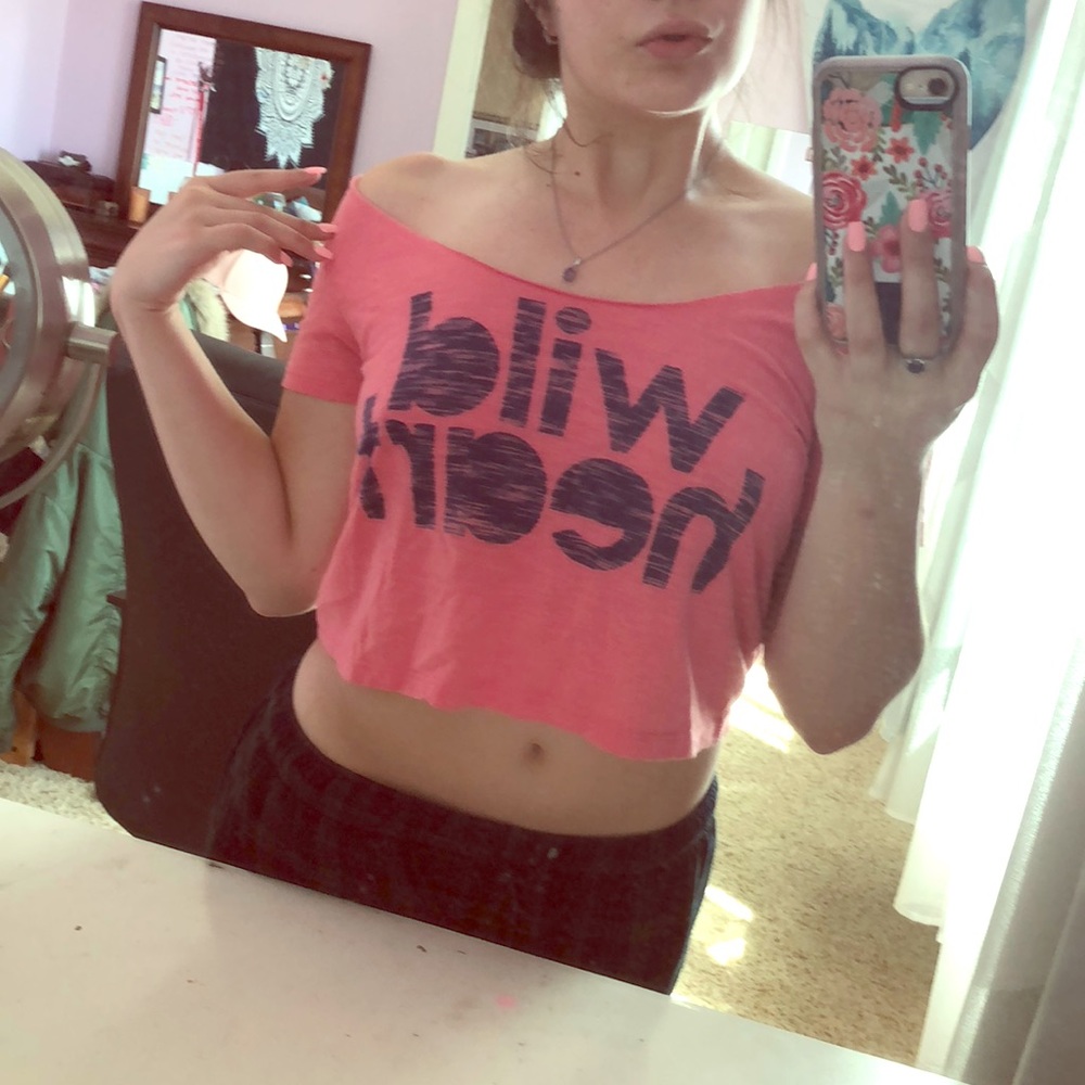 Exposed shoulder long and short-sleeve Forever 21